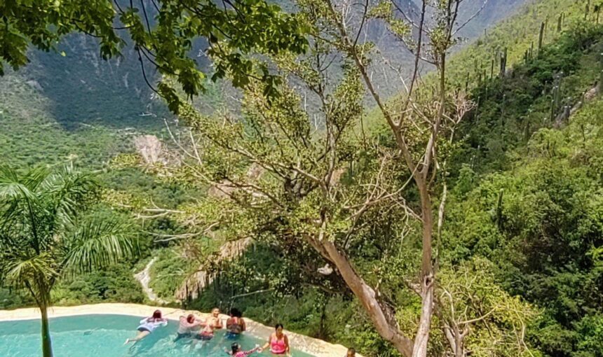 Pozas termales Grutas de Tolantongo